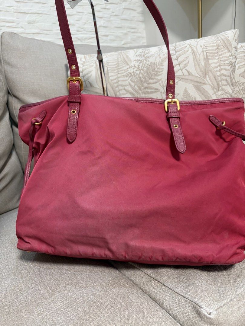 Prada nylon tote (Category: Luxury Bags & Wallets) located in Las Pinas. Submitted by lovedmnl (Listing ID 1451632221, Image 3). Description: .