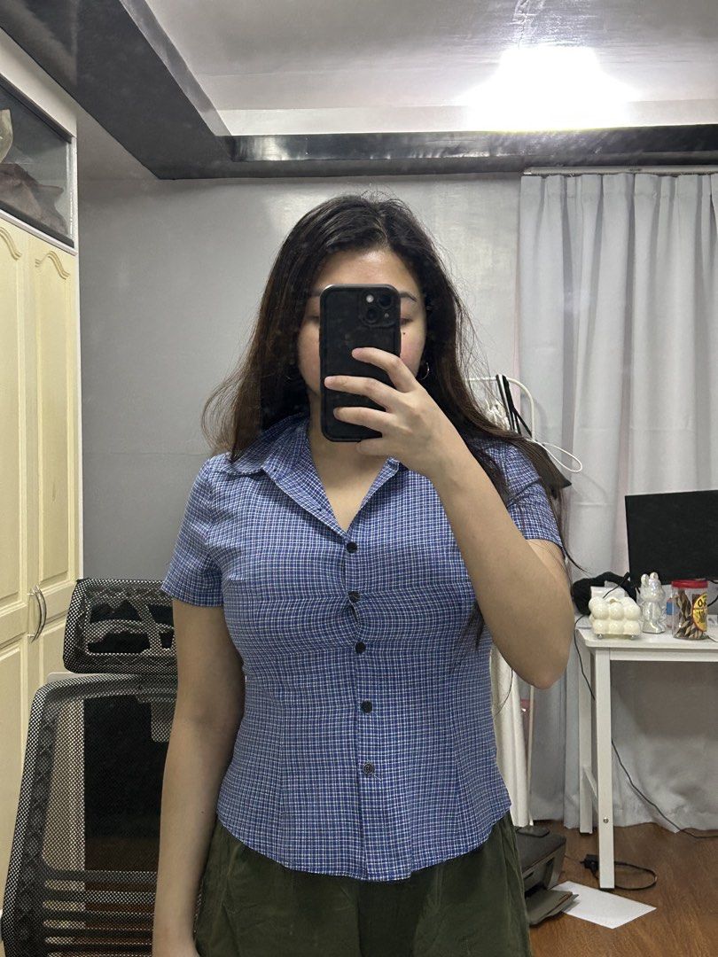 Preloved Plaid SLIM FIT Button up Blouse (Category: Blouses) located in Rizal. Submitted by mapsjp (Listing ID 1451544769, Image 3). Description: ₱ 190+ SF Shipping fee is shouldered by buyer LAST PRICE ALREADY 📍Location: Taytay, Rizal NO MEET UPS, NO LALAMOVE Mode of payment: gcash/ gotyme/ maribank Mode of delivery: j&t / gogoxpress ✔️ Size: Large PERO SLIM FIT PO ITO. If malaki braso and boobs niyo po, malaki chance na masikip po ito. Mas oka