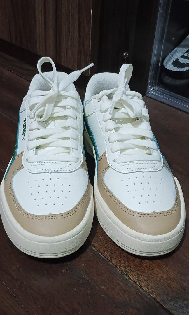Puma Shoes (Category: Sneakers) located in Marikina City. Submitted by jiji93 (Listing ID 1451688751, Image 3). Description: Used once. Like new. Sobrang kinis pa. What you see is what you get. No Box lang sya kc yung box kinatngat ng aso ko. RFS: Maliit saken..