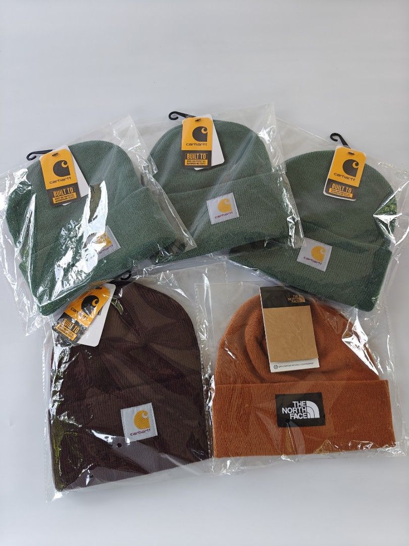 Sale 900 Each Fix Only ❗ (Category: Caps & Hats) located in Alaminos. Submitted by epargne (Listing ID 1451560249, Image 1). Description: Sale ❗fix price 900 Each Orig. Authentic One size fits all.