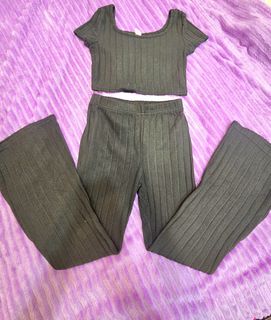 (Category: ) located in . Submitted by cloverclothes (Listing ID 1451641783, Image 1). Description: .