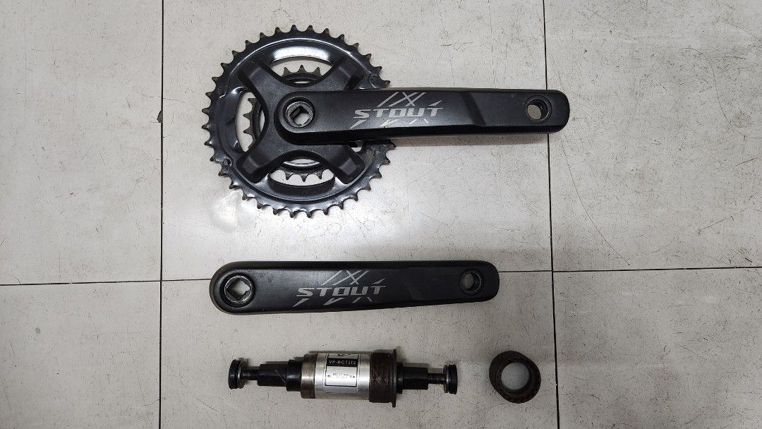 Stout Crankset, Handlebar, and Seatpost (Category: Bicycles) located in Manila. Submitted by klychan (Listing ID 1451542840, Image 1). Description: - Black Stout crankset with chainrings and bottom bracket - Black Stout handlebar - Black carbon fiber seatpost P200 each.