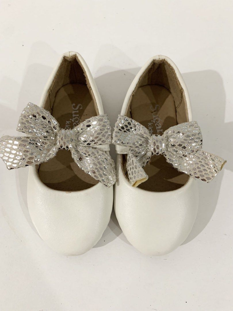 Sugar Kids White Bow Shoes (Category: Babies & Kids Fashion) located in Pasig City. Submitted by tinylittlestore (Listing ID 1451697848, Image 2). Description: Size 23 .