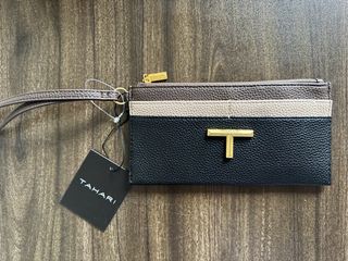 (Category: ) located in . Submitted by heartdclttrs (Listing ID 1451606148, Image 1). Description: .