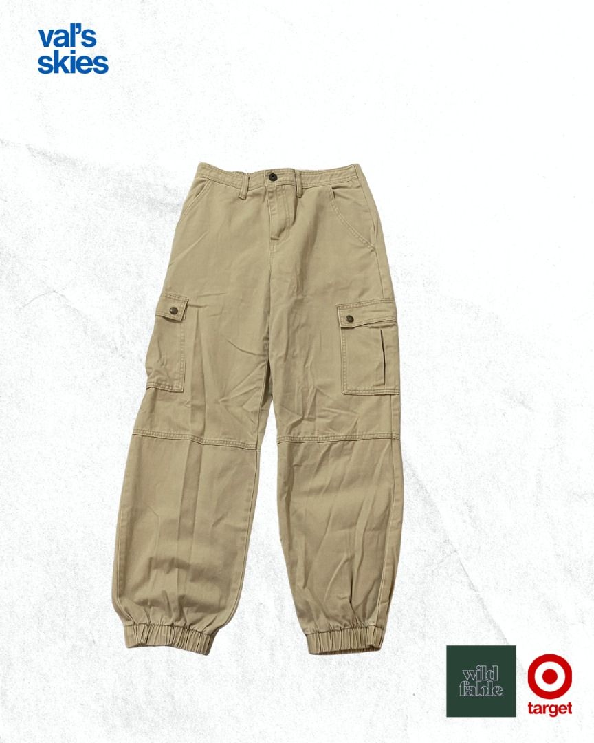 (Target) WILD FABLE BEIGE CARGO PANTS (Category: Jeans) located in Davao. Submitted by valskies (Listing ID 1451291701, Image 1). Description: Might fit large.