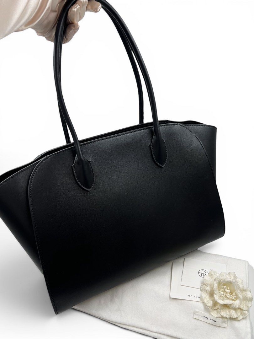 ⚜️The Row Marlo 15 Bag (Category: Luxury Bags & Wallets) located in Makati City. Submitted by 90sangel (Listing ID 1451685684, Image 1). Description: 🖤Low-Key Holy Grail: The Row Marlo 15🖤 •Size: 12,15,17 available •Condition: Like-New Minimalist Dream *Includes store dustbag, cards and big paperbag from the row.
