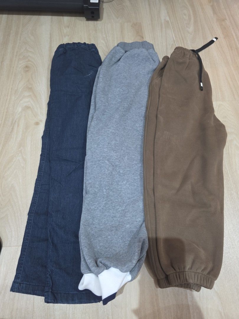 Thick pants for boy (Category: Babies & Kids Fashion) located in Singapore. Submitted by imbooboo12 (Listing ID 1451656310, Image 2). Description: include 140 fleece pant 2 size 150 thick pant size 140 heat tech.