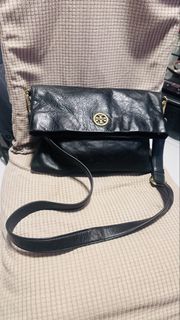 (Category: ) located in . Submitted by preloved.brand2023 (Listing ID 1451679040, Image 1). Description: .