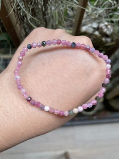 (Category: ) located in . Submitted by crystal_gem_world (Listing ID 1451590728, Image 1). Description: .