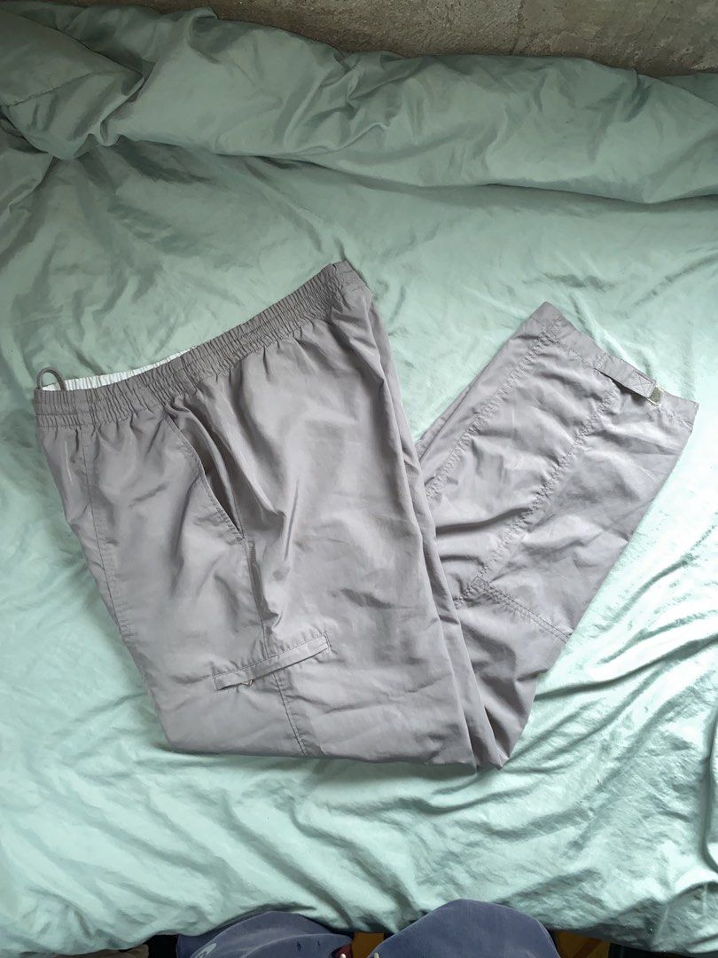 Track pants (Category: Joggers) located in Bacolod City. Submitted by thriftandtrip1989 (Listing ID 1451552595, Image 2). Description: Free waist.