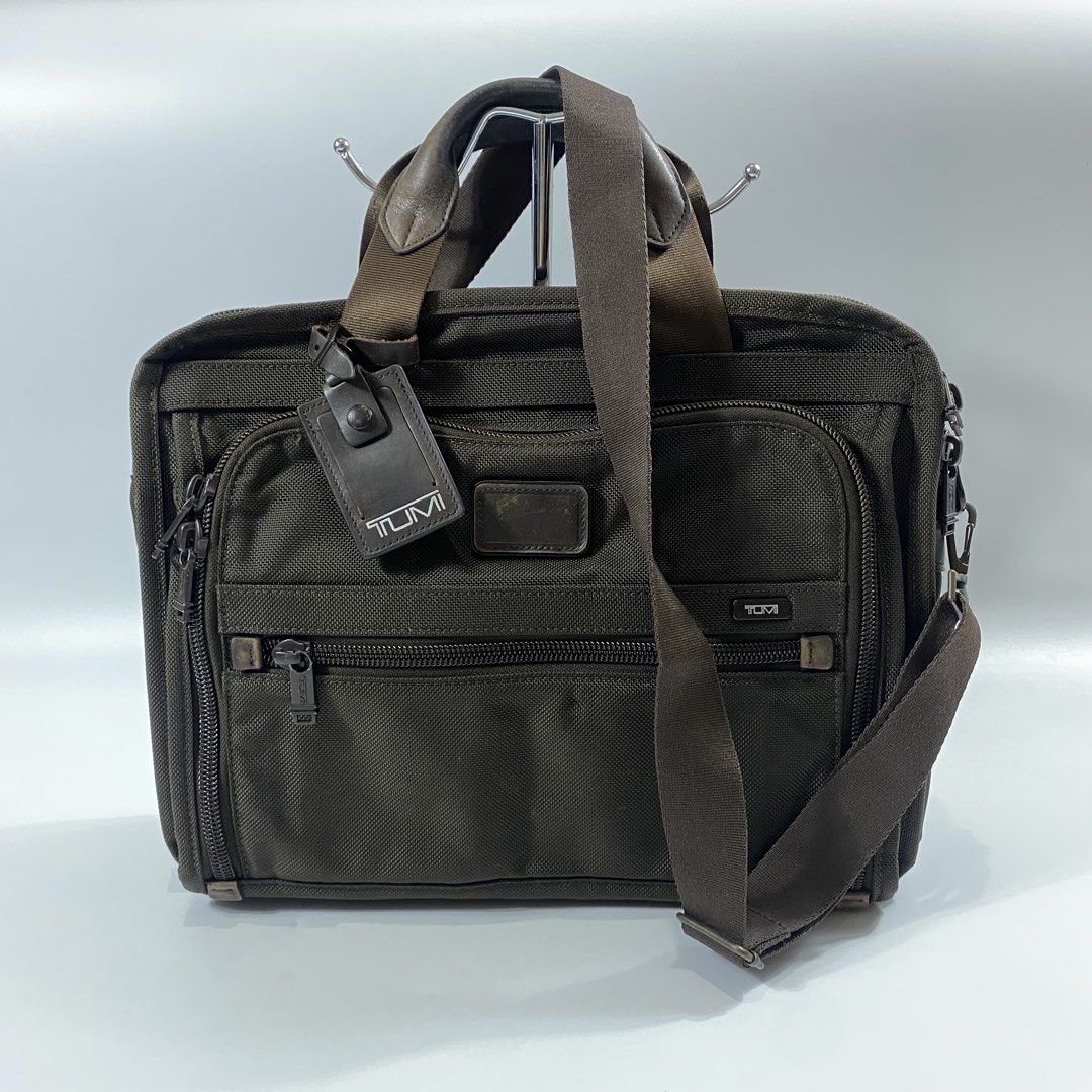 TUMI Alpha - Brown - Canvas - Laptop/Briefcase (Category: Briefcases) located in Cavite. Submitted by pastseas0n_ (Listing ID 1451598731, Image 1). Description: TUMI Alpha - Brown - Canvas - Laptop/Briefcase SIZE : LARGE 40 cm (width) 31 cm (length) 9.5/10 CONDITION Brown YKK zip Replaced Sling.