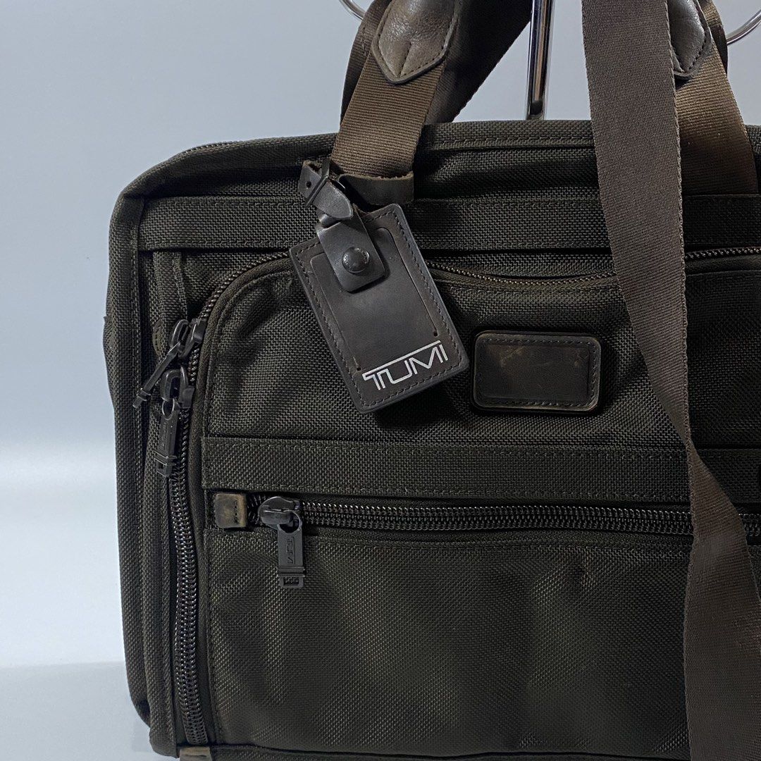 TUMI Alpha - Brown - Canvas - Laptop/Briefcase (Category: Briefcases) located in Cavite. Submitted by pastseas0n_ (Listing ID 1451598731, Image 3). Description: TUMI Alpha - Brown - Canvas - Laptop/Briefcase SIZE : LARGE 40 cm (width) 31 cm (length) 9.5/10 CONDITION Brown YKK zip Replaced Sling.