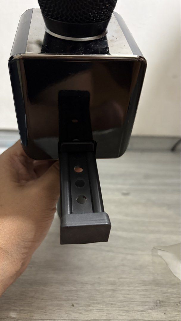 Tzumi Pop Solo Bluetooth Karaoke Microphone with Speaker (Category: Soundbars, Speakers & Amplifiers) located in Manila. Submitted by sheseesells (Listing ID 1451532168, Image 2). Description: Selling my Tzumi Pop Solo Bluetooth Karaoke Microphone. ✅ Brand new condition ✅ Almost never used (used only to test) ✅ 100% working, no issues ✅ Imported from Canada Features: * Bluetooth wireless connectivity * Built-in speaker * Retractable smartphone ho