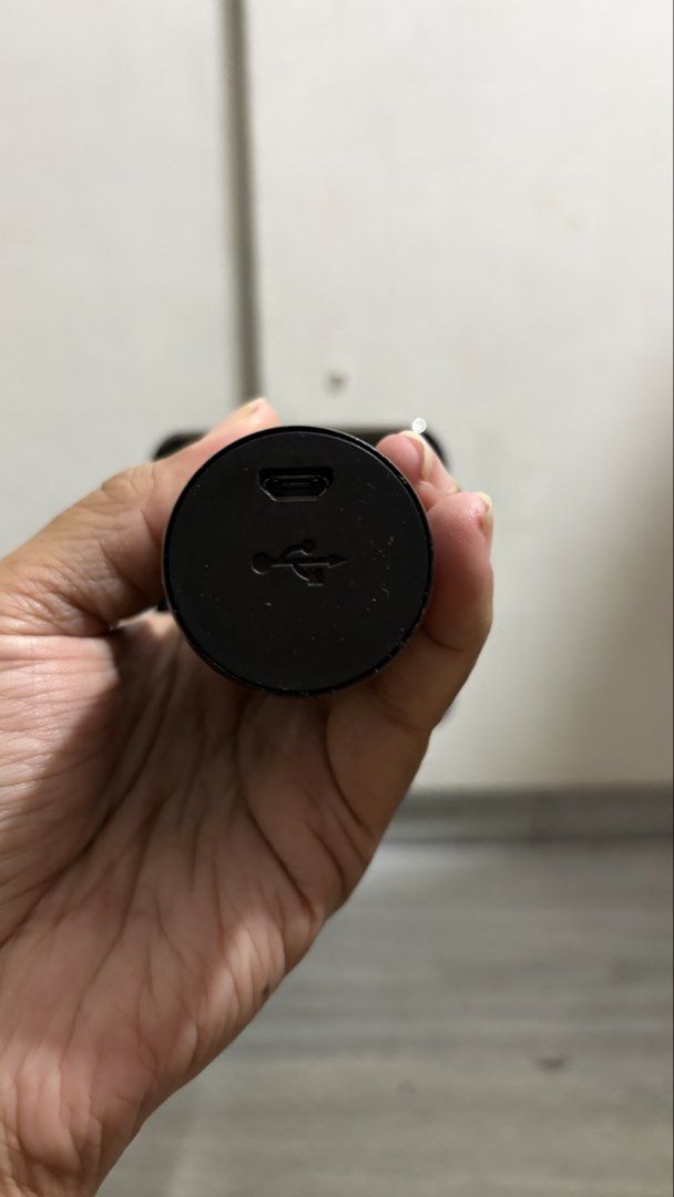 Tzumi Pop Solo Bluetooth Karaoke Microphone with Speaker (Category: Soundbars, Speakers & Amplifiers) located in Manila. Submitted by sheseesells (Listing ID 1451532168, Image 3). Description: Selling my Tzumi Pop Solo Bluetooth Karaoke Microphone. ✅ Brand new condition ✅ Almost never used (used only to test) ✅ 100% working, no issues ✅ Imported from Canada Features: * Bluetooth wireless connectivity * Built-in speaker * Retractable smartphone ho