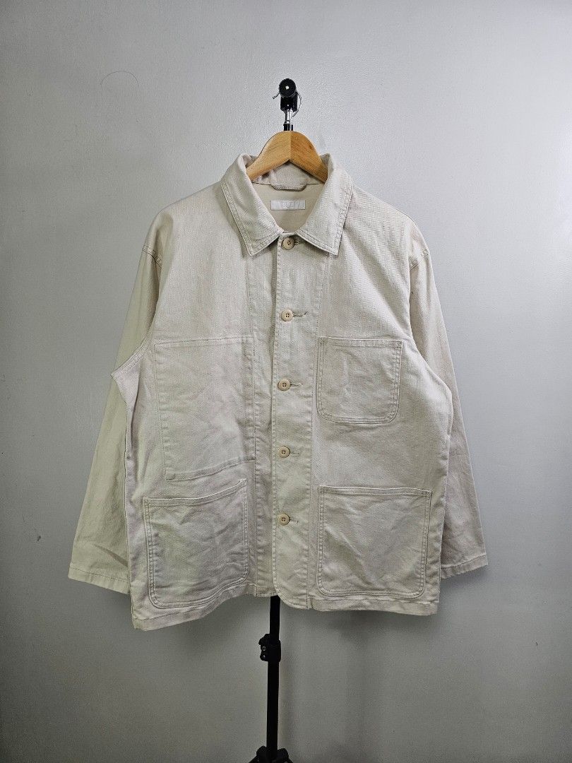 Uniqlo Chore Jacket (Category: Coats, Jackets and Outerwear) located in Davao. Submitted by workwear_stuff (Listing ID 1451521034, Image 1). Description: Uniqlo Chore Jacket Condition 9/10 Color Rate 9/10 Width 24 Length 29.5 Sleeve 24 M - 550.