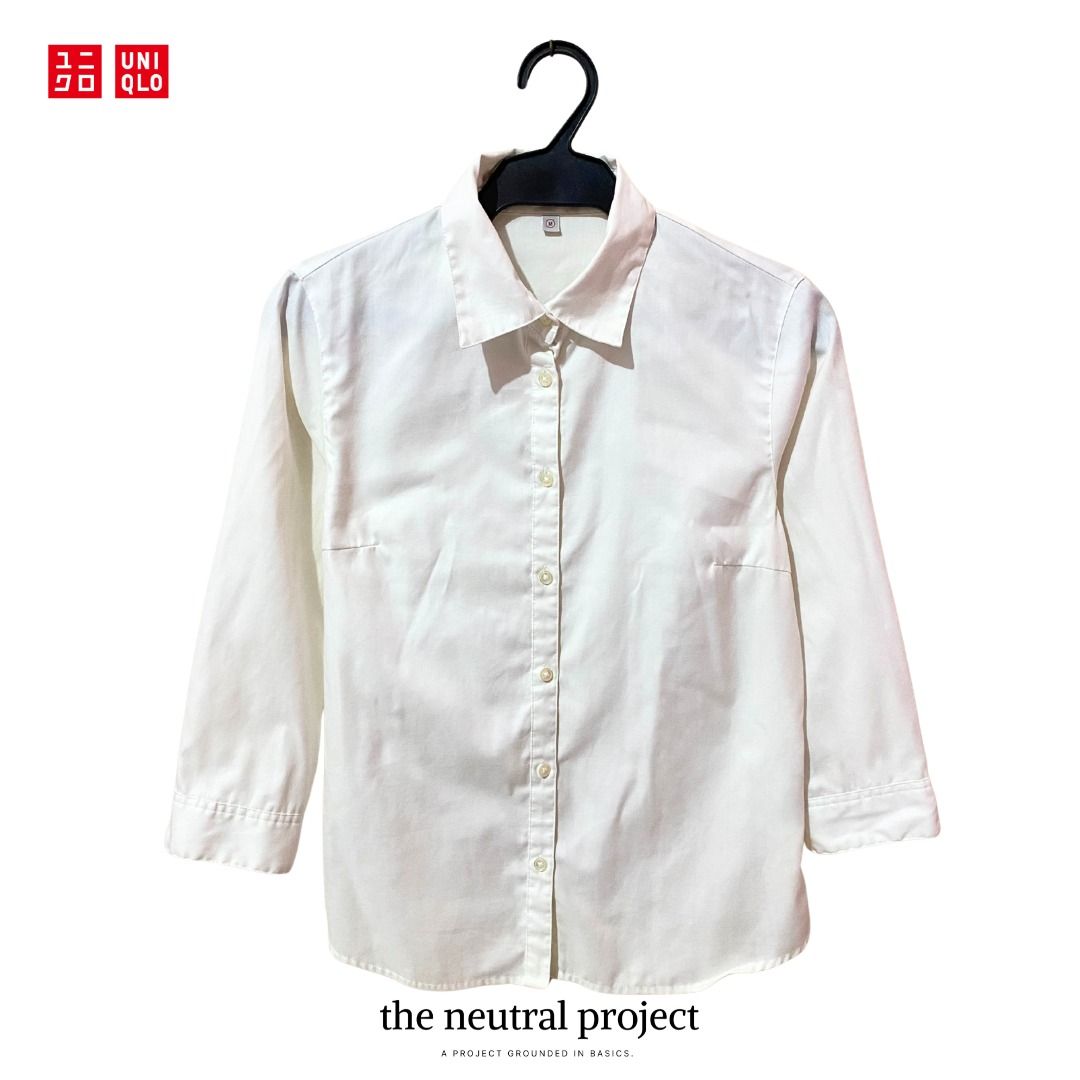 (SALE!) UNIQLO Polo (Category: Longsleeves) located in Malilipot. Submitted by theneutralproject (Listing ID 1451652854, Image 1). Description: .