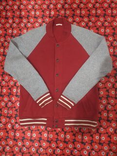 (Kategori: ) berada di . Dikirim oleh bilik_sneakers.dpk (ID iklan 1451607884, Gambar 1). Deskripsi: .