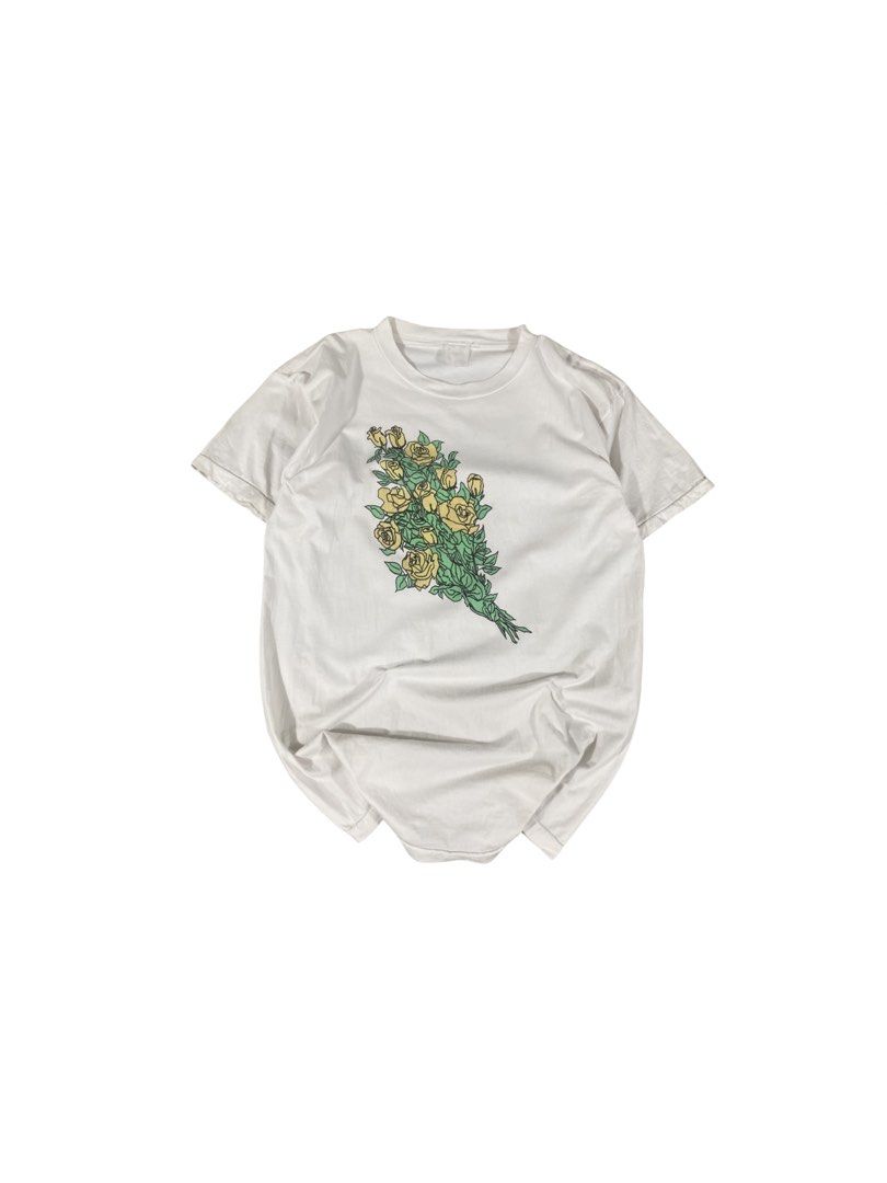 Vintage 80s Flower Art Tshirt (Category: Tshirts & Polo Shirts ) located in Los Banos. Submitted by adothrift (Listing ID 1451523079, Image 1). Description: Vintage 80s Flower Art Tshirt Size: M-L Dimensions: Width - 21 Length - 29 .