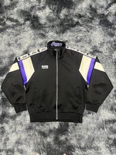 (Category: ) located in . Submitted by zyythrift.store (Listing ID 1451687968, Image 1). Description: .