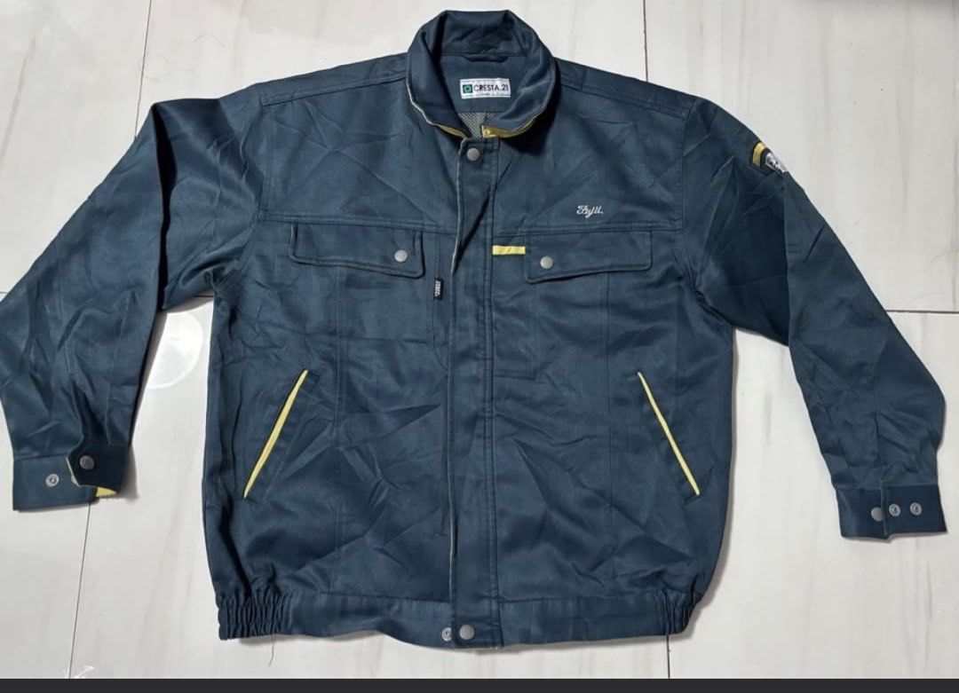 Vintage CRESTA.21 Work Jacket Blue Yellow Collar (Category: Coats, Jackets and Outerwear) located in Quezon City. Submitted by edether (Listing ID 1451638197, Image 2). Description: - Blue work jacket - Yellow collar and accents - Two chest pockets with button closure - Side pockets - Button cuffs - Brand: CRESTA 21 XEBEC - Suitable for work or casual wear Width - 23in Length- 26in Add for shipping If you see it posted, it’s available. Last price