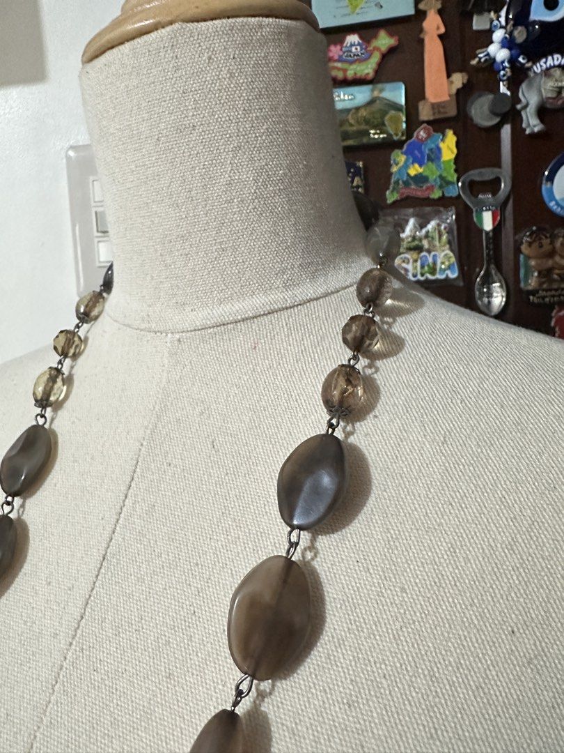 Vintage Glass Stone Bead Necklace (Category: Necklaces) located in Caloocan City. Submitted by 444keeps (Listing ID 1451592768, Image 3). Description: Pretty! Need wash before use Length: 17 in..