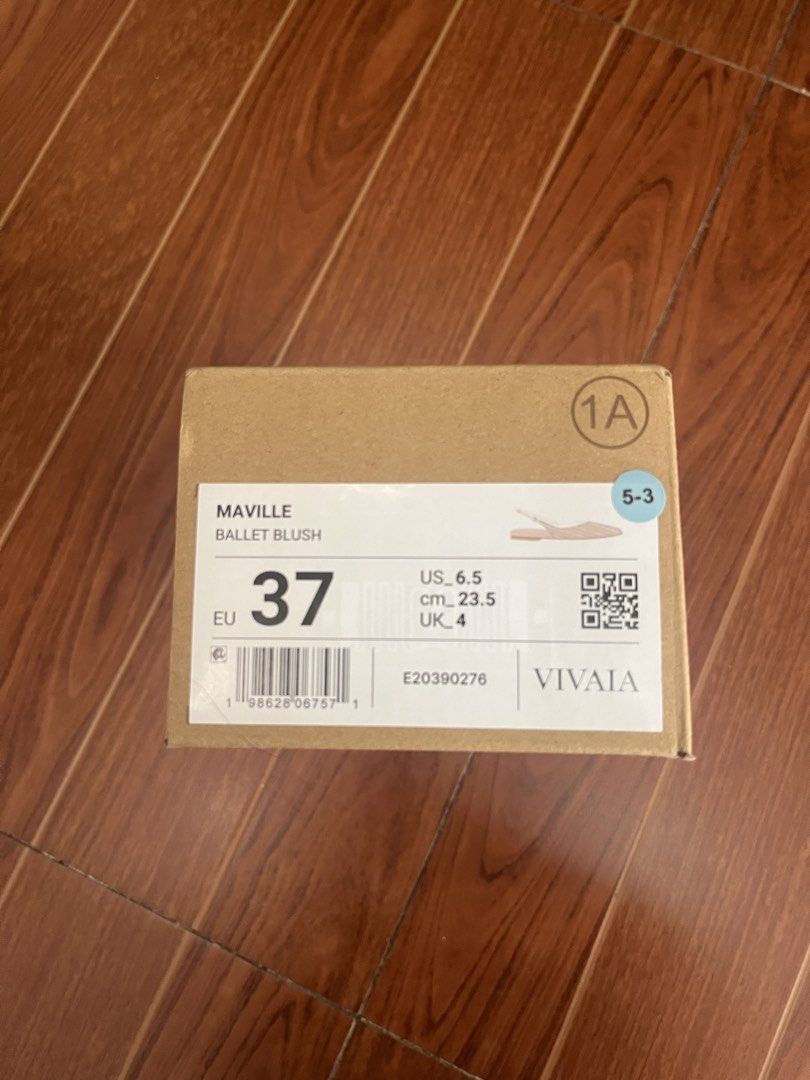 Vivaia Maville Ballet Blush Flats (Category: Flats & Sandals) located in Manila. Submitted by michale_17 (Listing ID 1451651147, Image 3). Description: This is already sold out sa website Color : Ballet blush Size : Eur 37 / 6.5 Still has its original box and fillers Condition : Brandnew [Only worn to fit] RFS : Not my size Price : 6800 [Orig price : 8559 pesos].