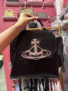 (Category: ) located in . Submitted by luxurybags.67 (Listing ID 1451665079, Image 1). Description: .