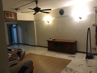 (Category: ) located in . Submitted by ilyasmat (Listing ID 1451607625, Image 1). Description: .
