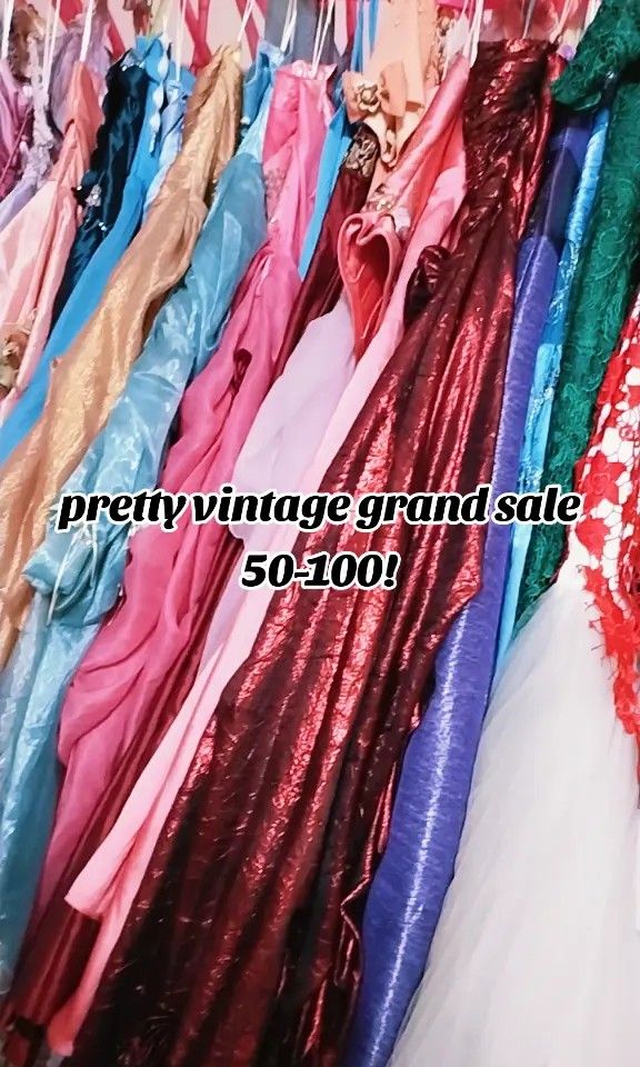 Women's fashion (Category: Evening Dresses & Gowns) located in Bandar Hilir. Submitted by boldflower.861913 (Listing ID 1451529116, Image 1). Description: all kind of wedding dress, evening dress, and Indian fashion! rm50 - 100on most items! Walk in customers are prefered!.