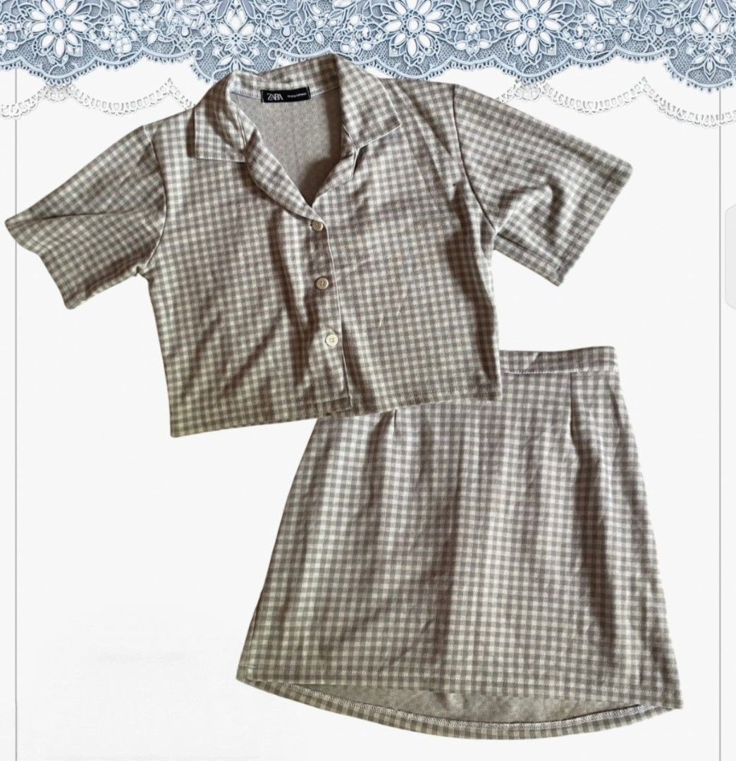 ZARA GINGHAM COORD SET (Category: Sets or Coordinates) located in Dagupan City. Submitted by yukinnana (Listing ID 1451678306, Image 1). Description: medium to large shoulder- 16 inch (front width) armpit - 18 inch (front + back) waistline - 27-34 (may garter sa likod) and stretchy yung fabric.