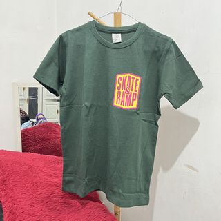 (Kategori: ) berada di . Dikirim oleh urprelovedstuff (ID iklan 1451590109, Gambar 1). Deskripsi: .
