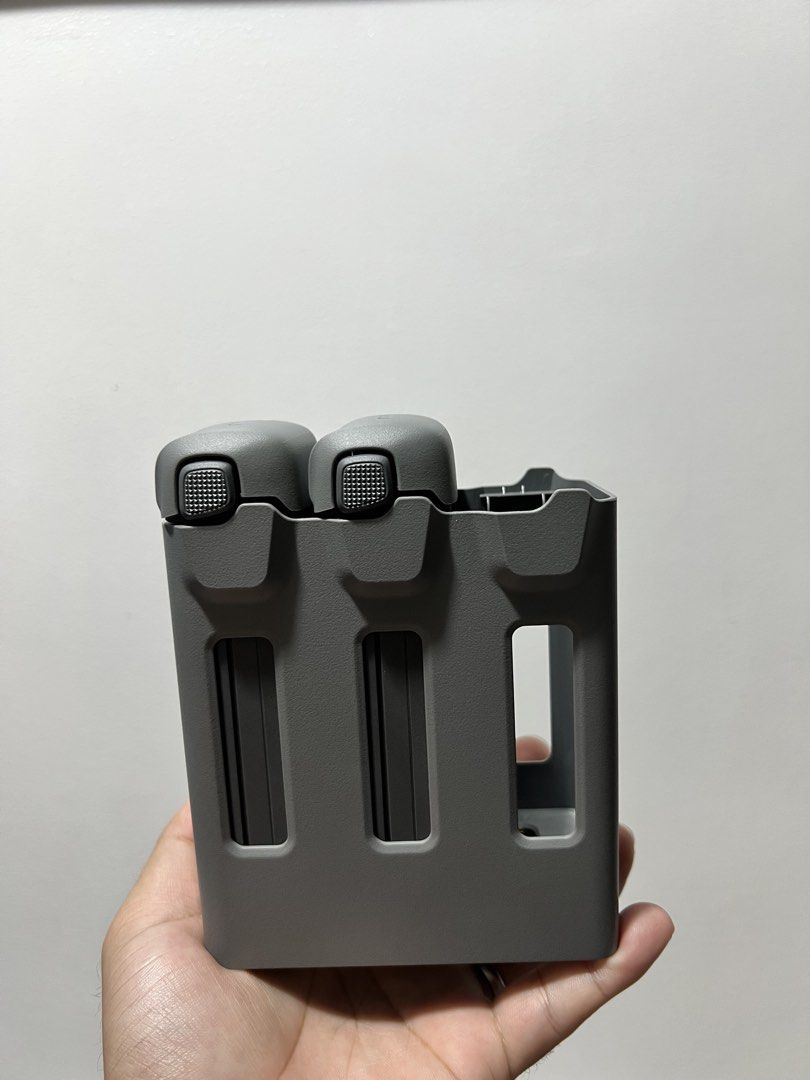 2pcs battery and hub set for dji avata 360 (Category: Drones) located in Pasay City. Submitted by shansey21 (Listing ID 1451851140, Image 1). Description: p2pcs battery and hub set for Dji Avata 360 Brandnew 10,500 pesos only!! Vitocruz Taft Malate Manila Pick up / Meetup.