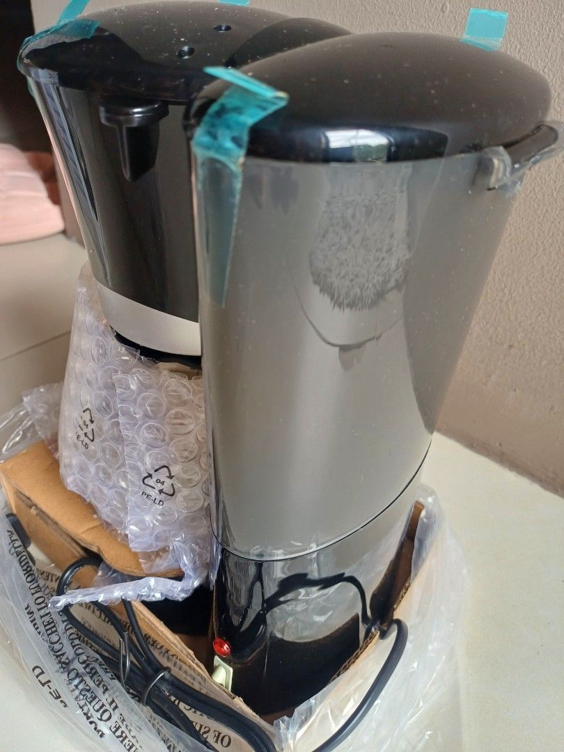 3D Coffee Maker CM-2022E 650W 4 Cups (Category: Coffee Machines & Makers) located in Manila. Submitted by milesaway24 (Listing ID 1451786273, Image 3). Description: - Brew up to 4 cups of delicious coffee - Powerful 650W output for quick brewing - Convenient swing filter holder - Anti-drip valve prevents messes - Semi-transparent water tank with easy-to-read level scale - Keep warm plate to maintain coffee temperature - Lighted ON/OFF switch for 