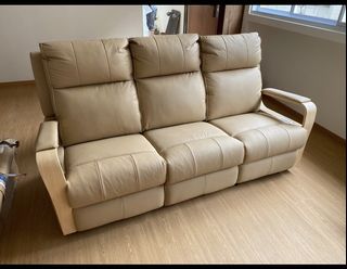 (Category: ) located in . Submitted by plumplum (Listing ID 1451783685, Image 1). Description: .