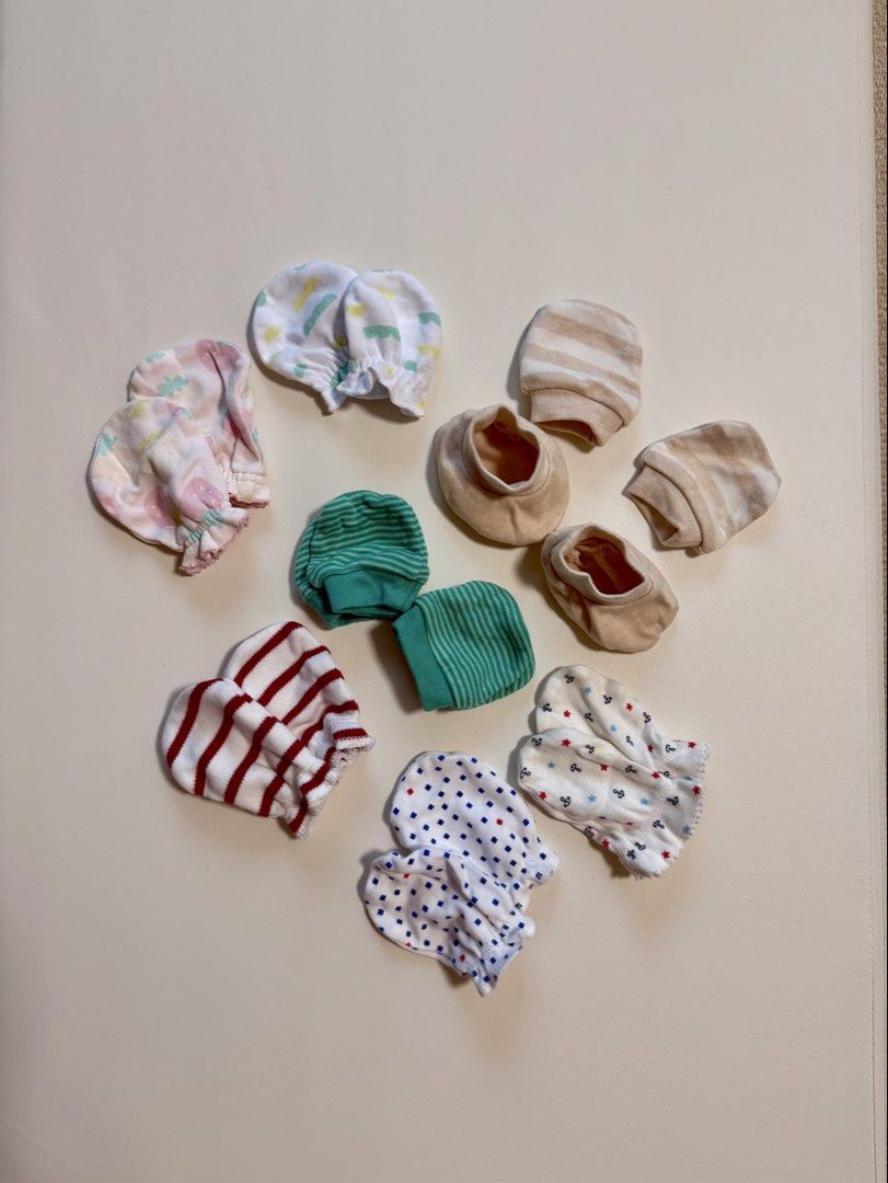 初生嬰兒手套仔 Baby Mittens Set （分類：嬰兒及小童流行時尚）位於 Hong Kong。 由 jacc9 提交（商品編號 1451878230，圖片 1）。簡介： 。