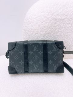 （分類：）位於 。 由 heras.luxury 提交（商品編號 1451720347，圖片 1）。簡介： 。