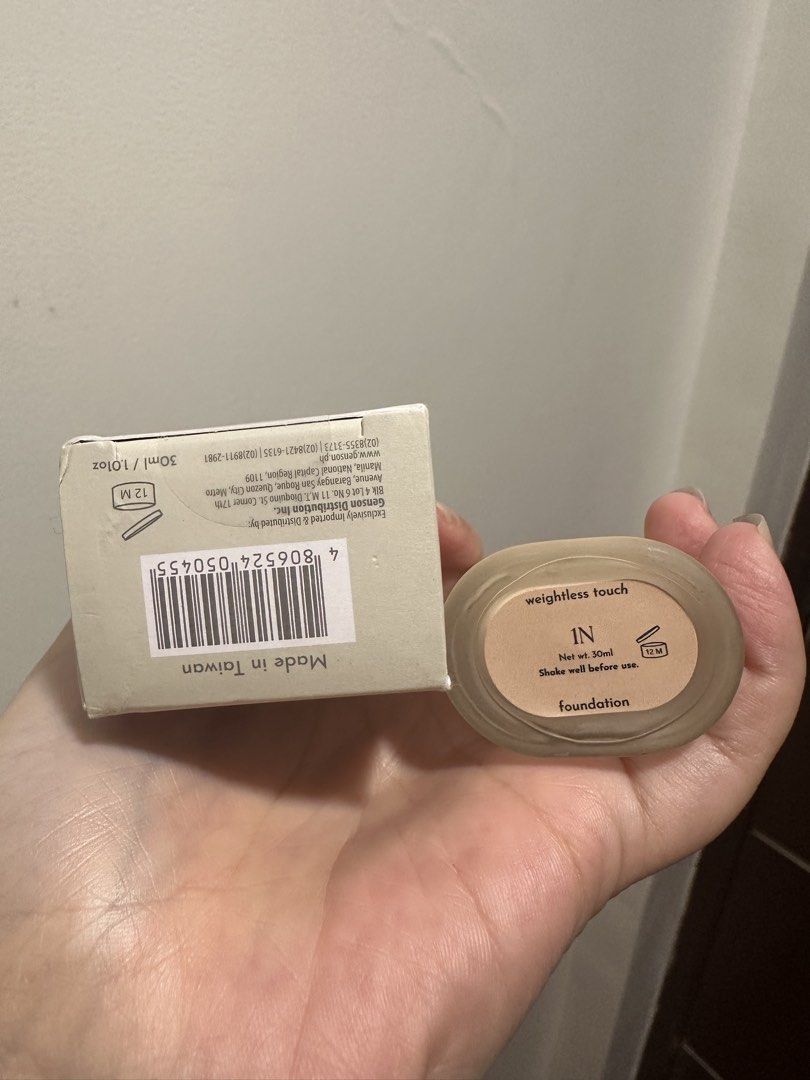 Absidy Beauty Base Weightless Touch Foundation 1N (Category: Makeup) located in Quezon City. Submitted by alysstrade (Listing ID 1451774365, Image 2). Description: Slightly used.