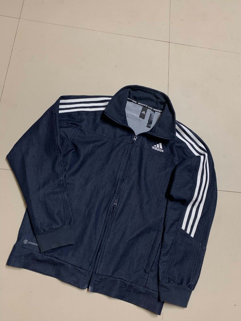 ADIDAS 3 STRIPES JACKET WU JACKET (Category: Activewear) located in Cabagan. Submitted by kiane10 (Listing ID 1451763552, Image 2). Description: .