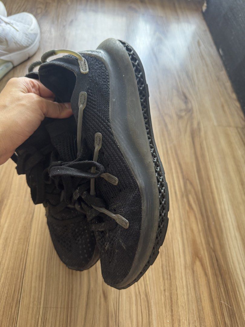Adidas 4D Running Shoes Black (Category: Sneakers) located in Makati City. Submitted by anniejell22 (Listing ID 1451708701, Image 2). Description: - Adidas 4D running shoes - Size: UK 6.5 - Made in Vietnam - Pre-loved, but with plenty of life left - Ideal for running or casual wear - Reason for selling: No longer used.