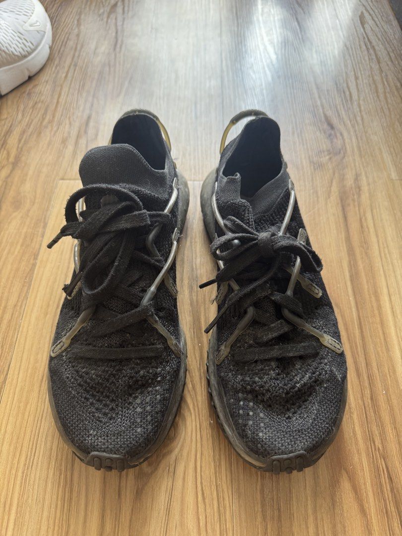 Adidas 4D Running Shoes Black (Category: Sneakers) located in Makati City. Submitted by anniejell22 (Listing ID 1451708701, Image 1). Description: - Adidas 4D running shoes - Size: UK 6.5 - Made in Vietnam - Pre-loved, but with plenty of life left - Ideal for running or casual wear - Reason for selling: No longer used.