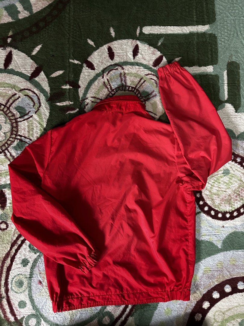 ADIDAS BUNGA (Category: Coats, Jackets and Outerwear) located in Batu Pahat. Submitted by sdgrclbbrs (Listing ID 1451703113, Image 2). Description: ADIDAS BUNGA ~ P21 L25 ~ Red Colour ~ Used (Colour masih cun) ~ Zip (Function Well) ~ Feel free to see & try ~ The colour may vary due to lightning effects ~ 0️⃣1️⃣3️⃣7️⃣1️⃣5️⃣0️⃣3️⃣5️⃣2️⃣ .