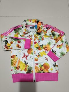 (Category: ) located in . Submitted by authentickids_wear (Listing ID 1451726997, Image 1). Description: .