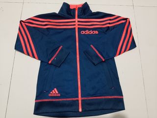 (Category: ) located in . Submitted by authentickids_wear (Listing ID 1451728026, Image 1). Description: .