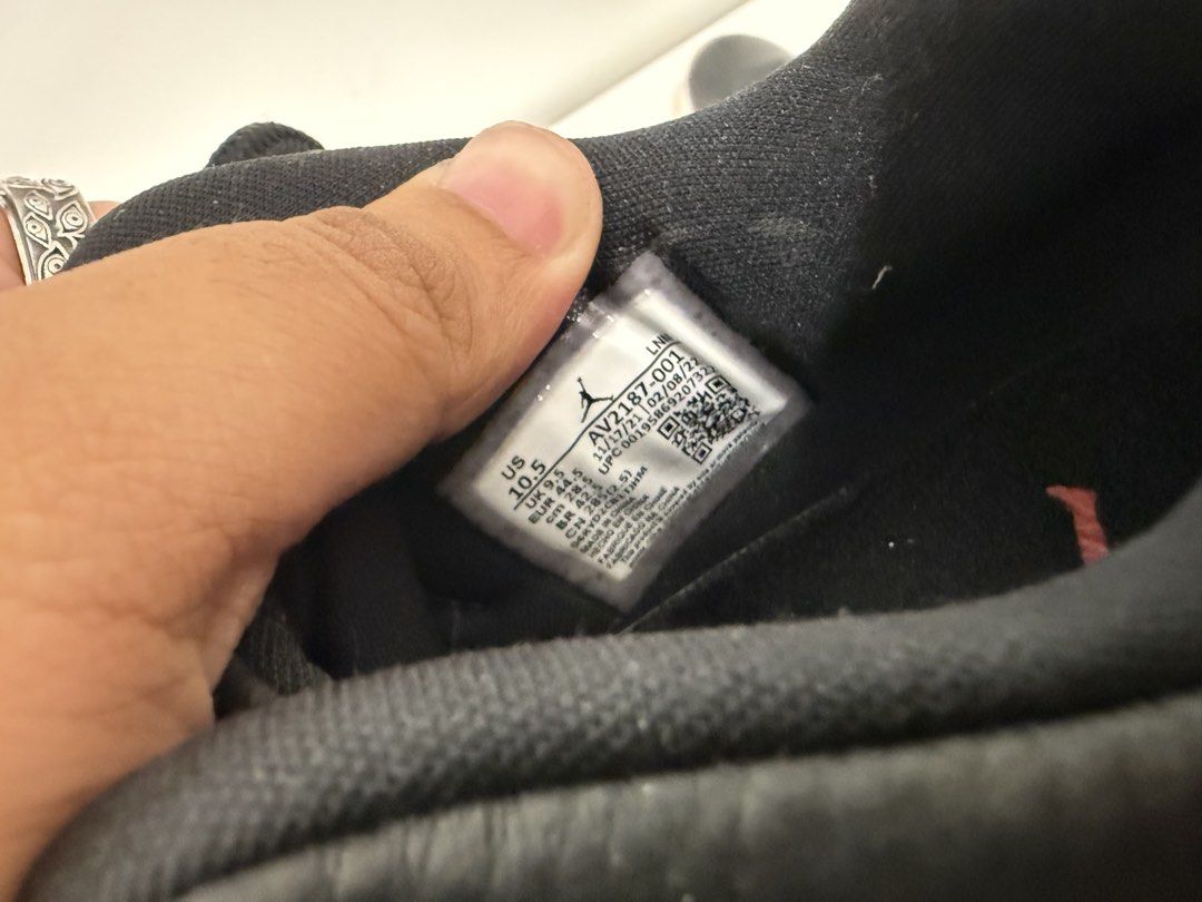 Air Jordan 11 Retro 72-10 (Category: Sneakers) located in Angeles City. Submitted by kulthrift1738 (Listing ID 1438206574, Image 3). Description: Nike Air Jordan 11 Retro Low “72-10” From canada kaya no box fresh na fresh from collector.