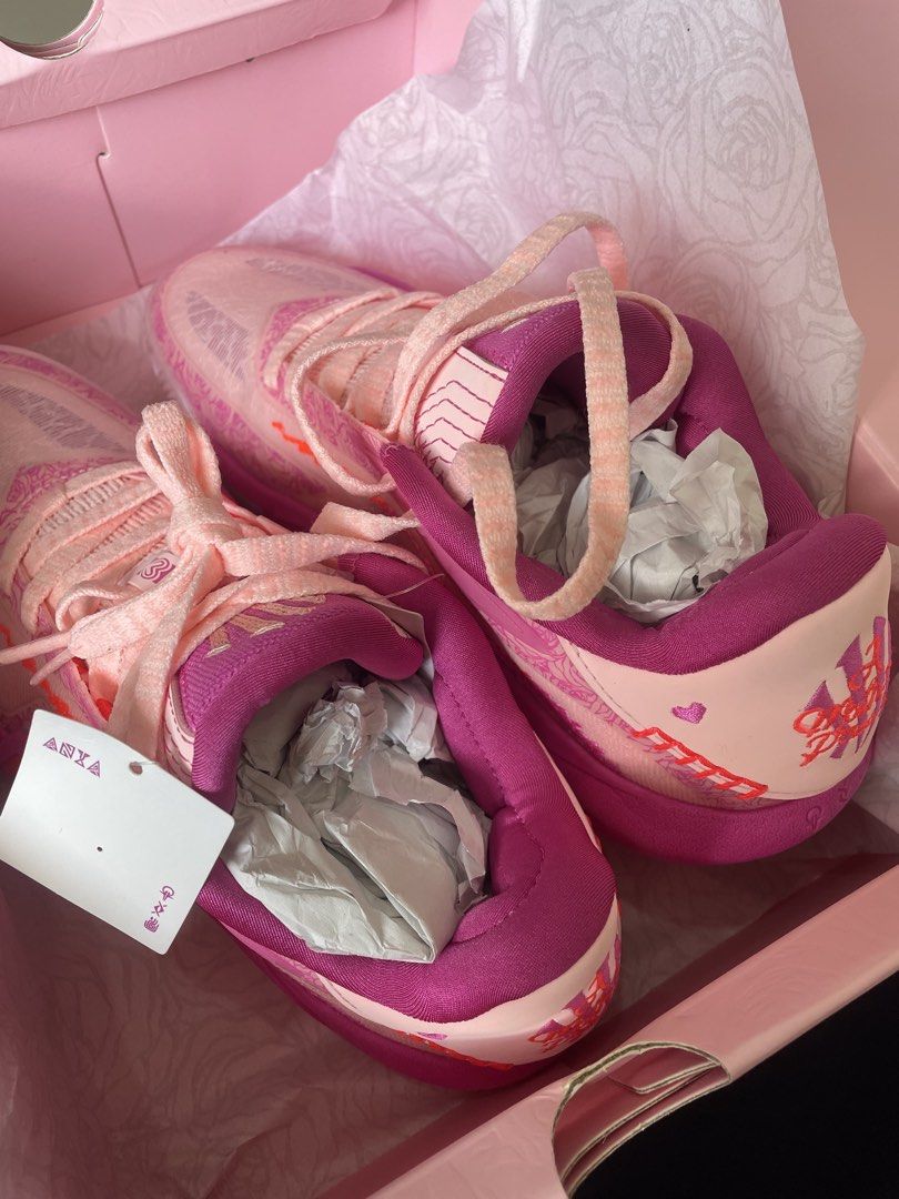 ANTA KAI 3 MOTHERS PASSION (Category: Sneakers) located in Manila. Submitted by sellwithbelly (Listing ID 1451709119, Image 2). Description: - ANTA Basketball Shoes - Color: Pink and Purple with all-over rose pattern - Size: Men's US 8 (EUR 41, UK 7) - Includes original box - Ideal for playing basketball.