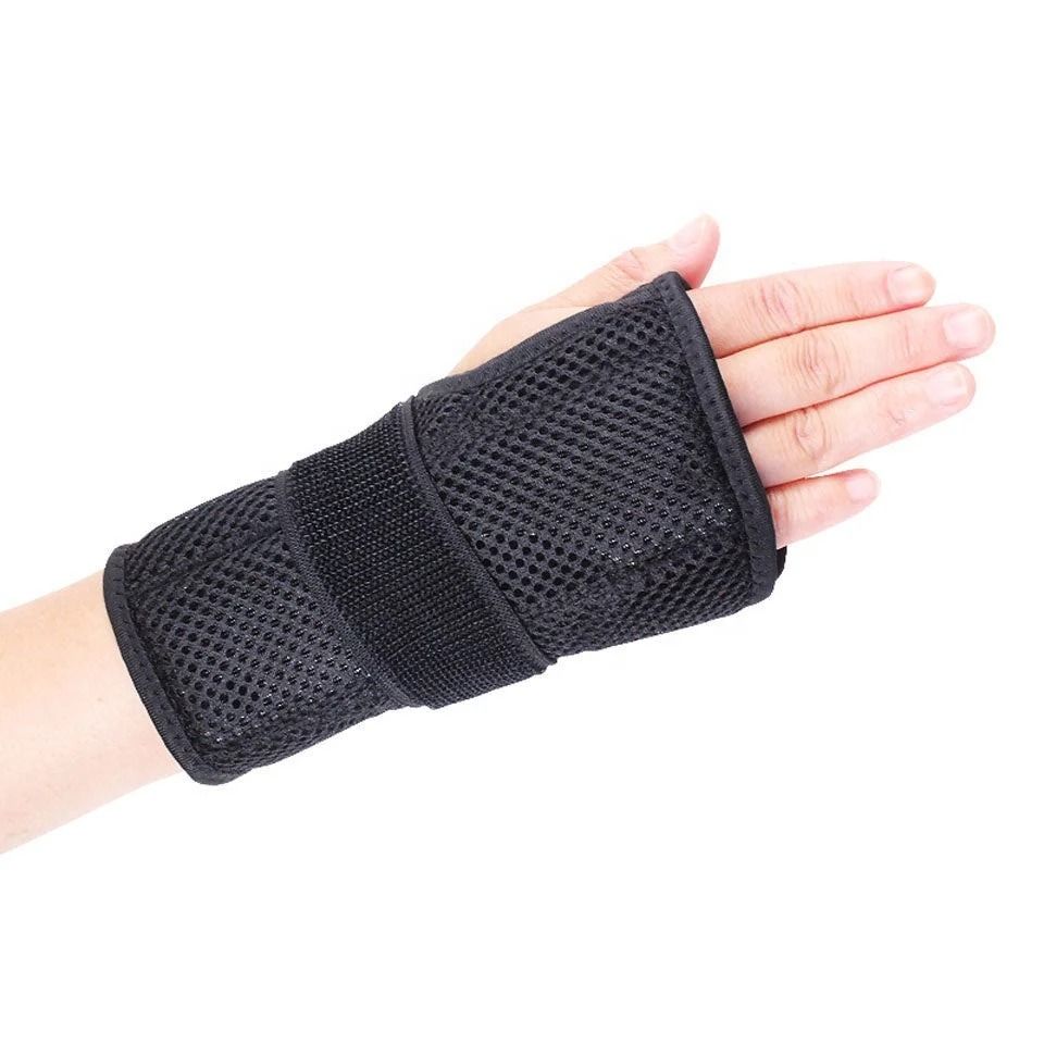 AOLIKES 1672 - Thumb And Wrist Stabilizer Splint (Category: Other Sports Equipment and Supplies) located in Manila. Submitted by abot.ph.17846 (Listing ID 1451757799, Image 3). Description: Place of Origin: Jiangsu, China Brand Name: Aolikes Model Number: 1672 Applicable People: Adult Product name: Medical Wrist Splint Thumb Support Carpal Brace Color: Black Size: Free size Feature: Easy Wear .