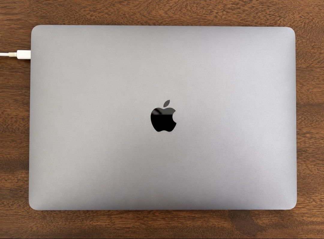 Apple MacBook Pro 13-inch M1, 8GB RAM (Category: Laptops & Notebooks) located in Mandaluyong City. Submitted by roy.angelo (Listing ID 1451845597, Image 2). Description: Sale: MacBook Pro M1 Chip 2020 P39,000 Space Gray 8GB unified memory 256GB SSD storage Retina display with True Tone Backlit Magic Keyboard Touch ID / Fingerprint login Type C Mac charger Apple M1 Chip * 8-core CPU with 4 performance cores and 4 efficiency cores * 8-core GPU * 16