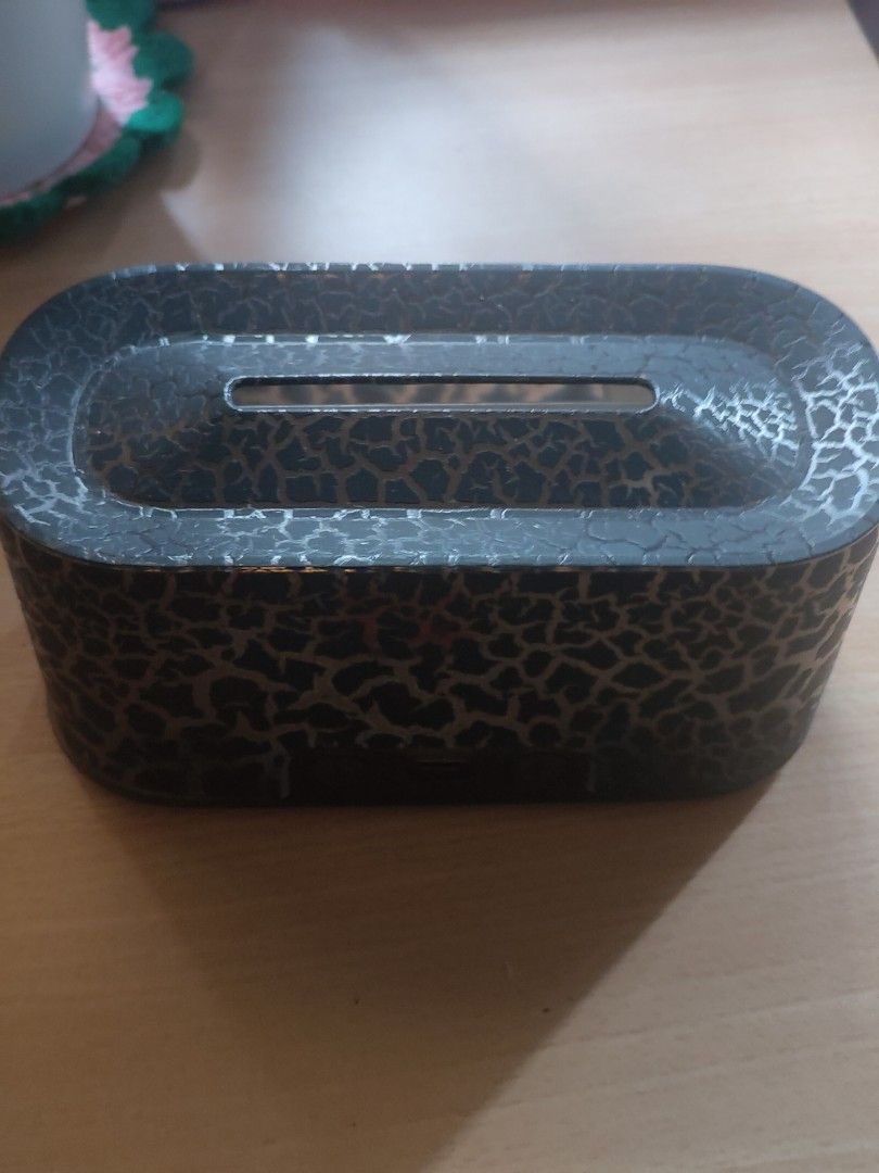 Aroma diffuser (Category: Home Fragrance) located in Singapore. Submitted by dropby_2_shop (Listing ID 1451742873, Image 2). Description: no box USB charging cable .