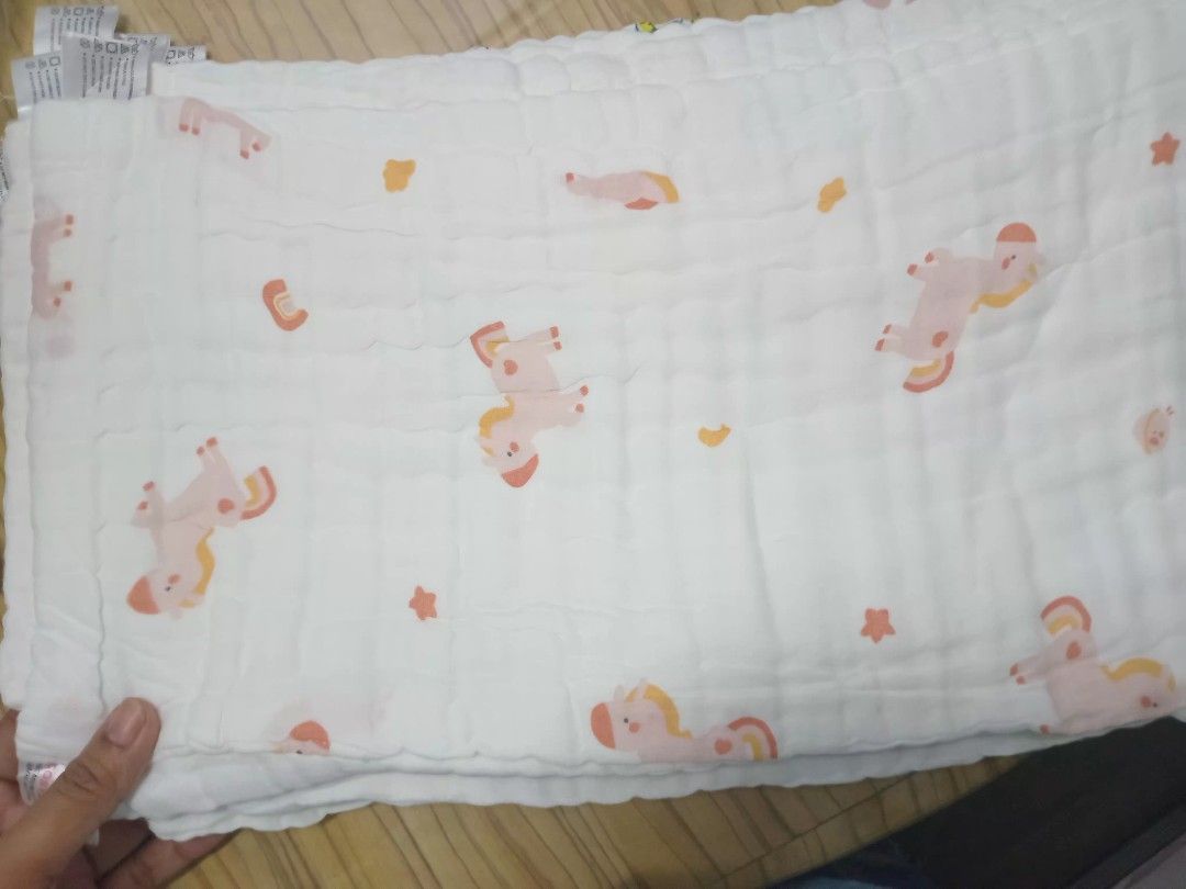 Assorted muslim gauze/bimpo 1 dozen (Category: Babies & Kids Fashion) located in Taguig. Submitted by newwavecollection (Listing ID 1451701966, Image 2). Description: per 1 dozen only makapal bimpo.