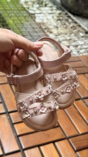 (Kategori: ) berada di . Dikirim oleh declutterdepok (ID iklan 1451805144, Gambar 1). Deskripsi: .